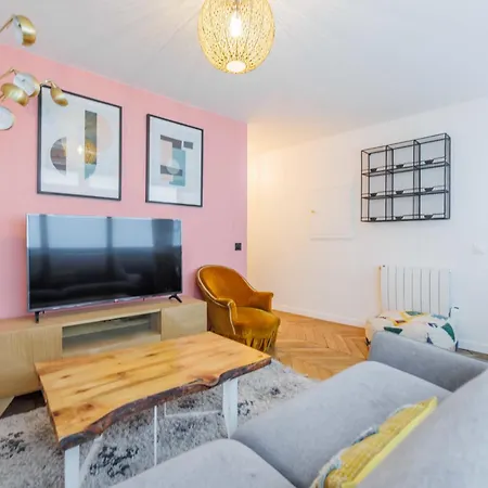 Chic Parisian Retreat - Porte De Montreuil - 2 * Paris